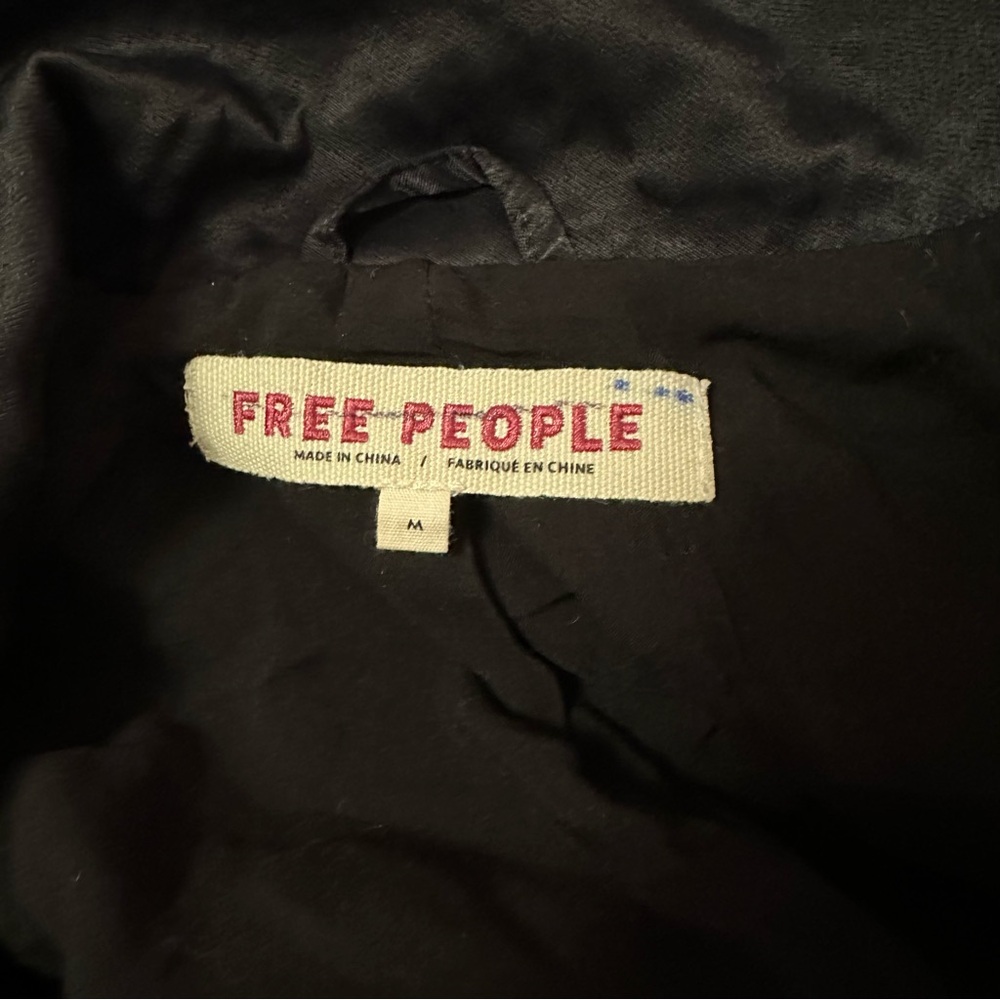 Free People ‘Deena’ Cropped Blazer Rhinestone Fringe Black Satin Blazer M EUC - Picture 10 of 10